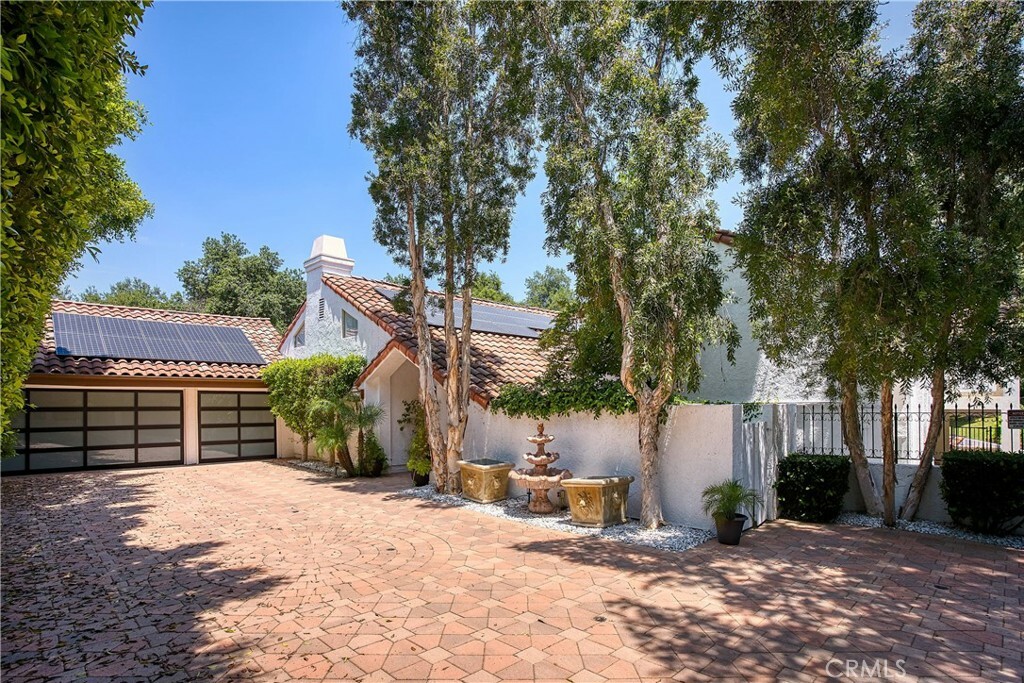 Property Photo:  4414 Park Mallorca  CA 91302 