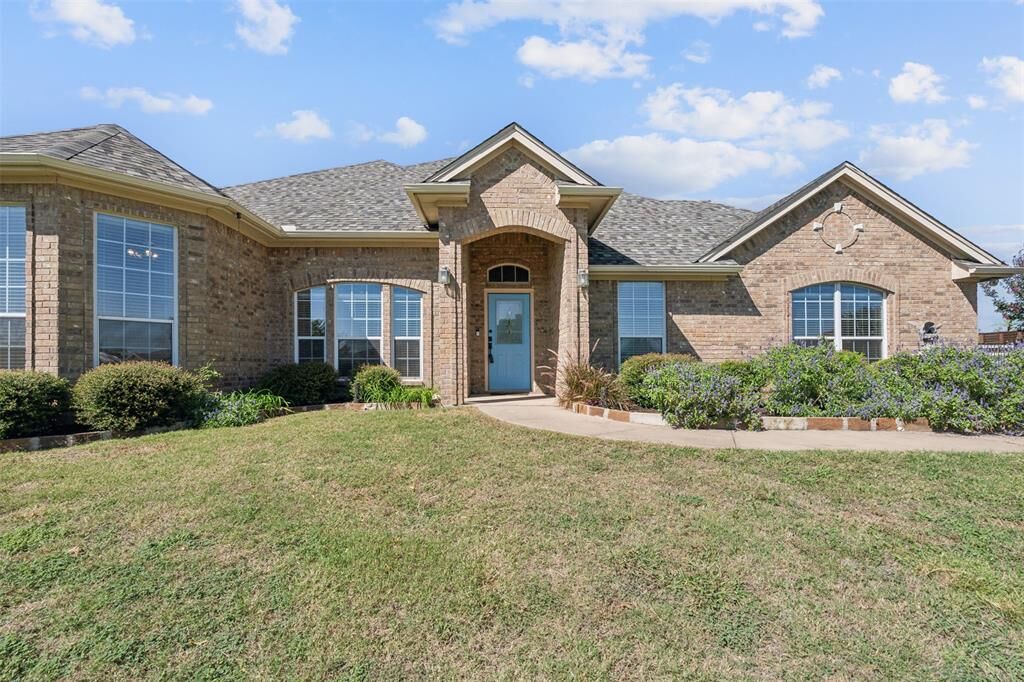 Property Photo: 4308 Del Ridge Road TX 76126