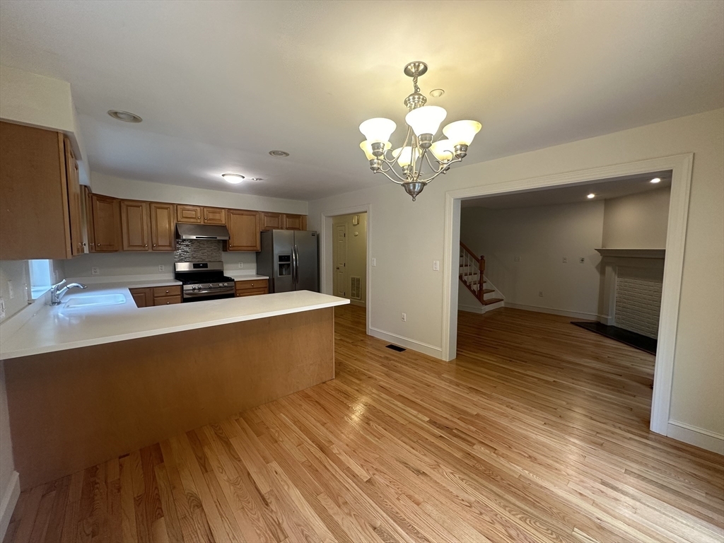 Property Photo:  18 Edgemoor Cir 18  MA 02482 