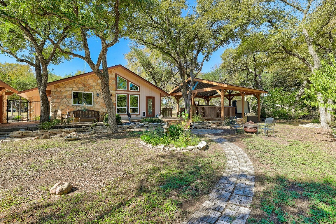 Property Photo:  203 Sinuso Drive  TX 78628 