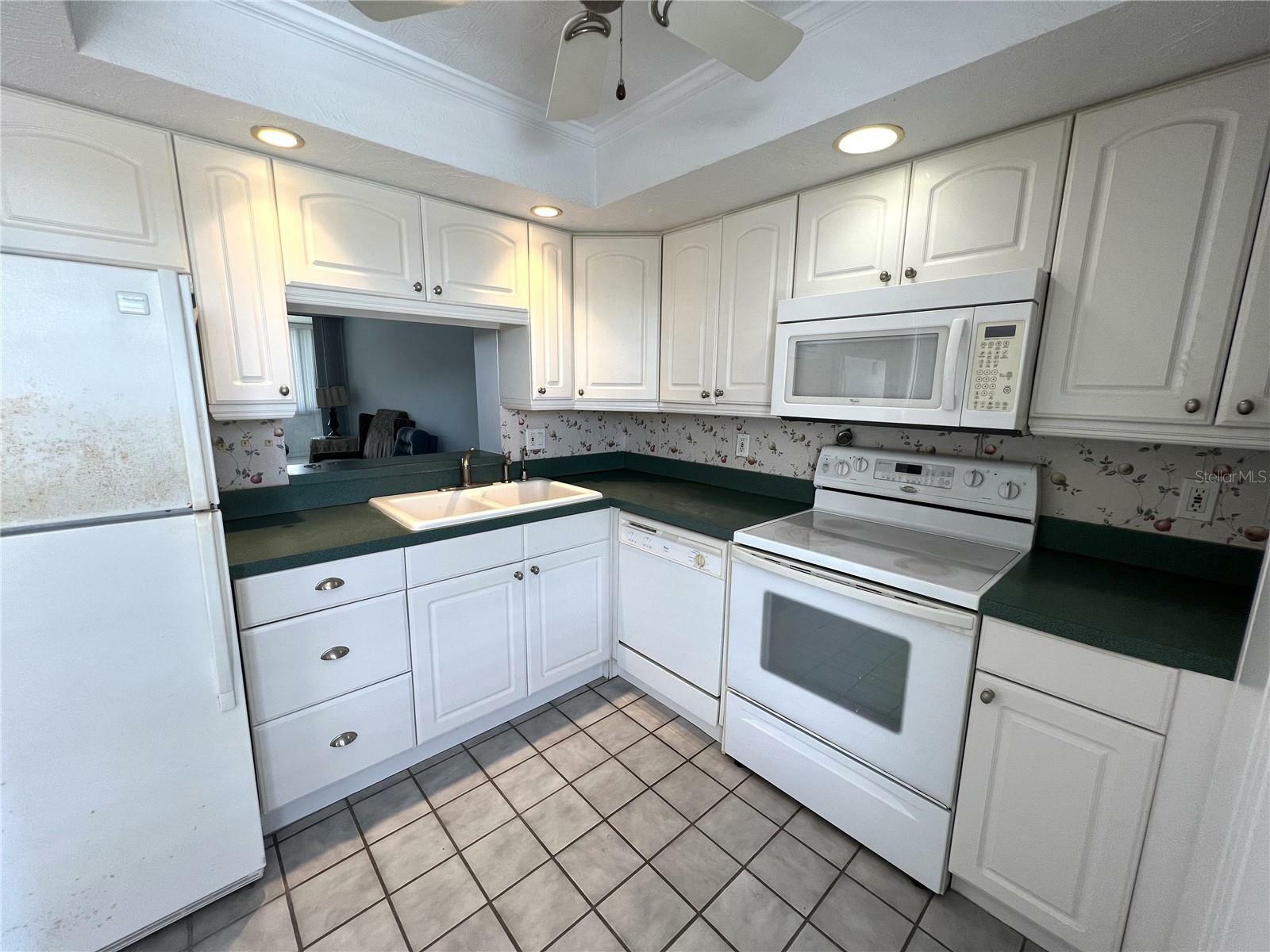 Property Photo:  2621 Cove Cay Drive 407  FL 33760 