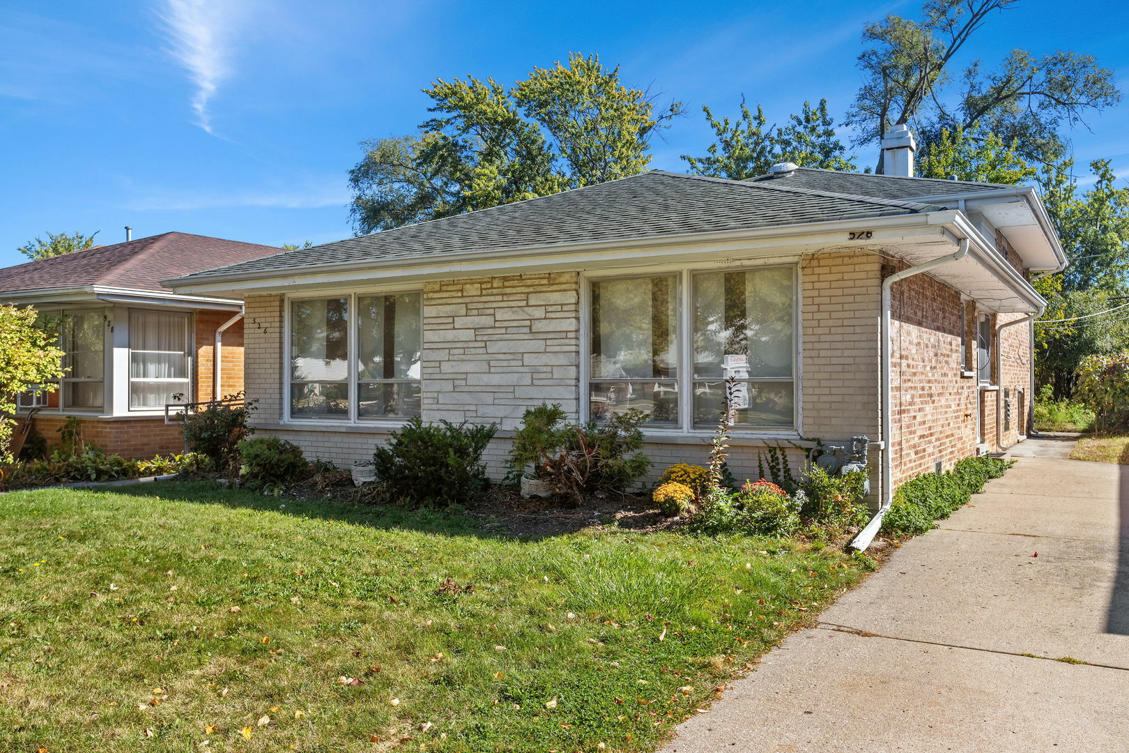 526 Laramie Avenue  Wilmette IL 60091 photo