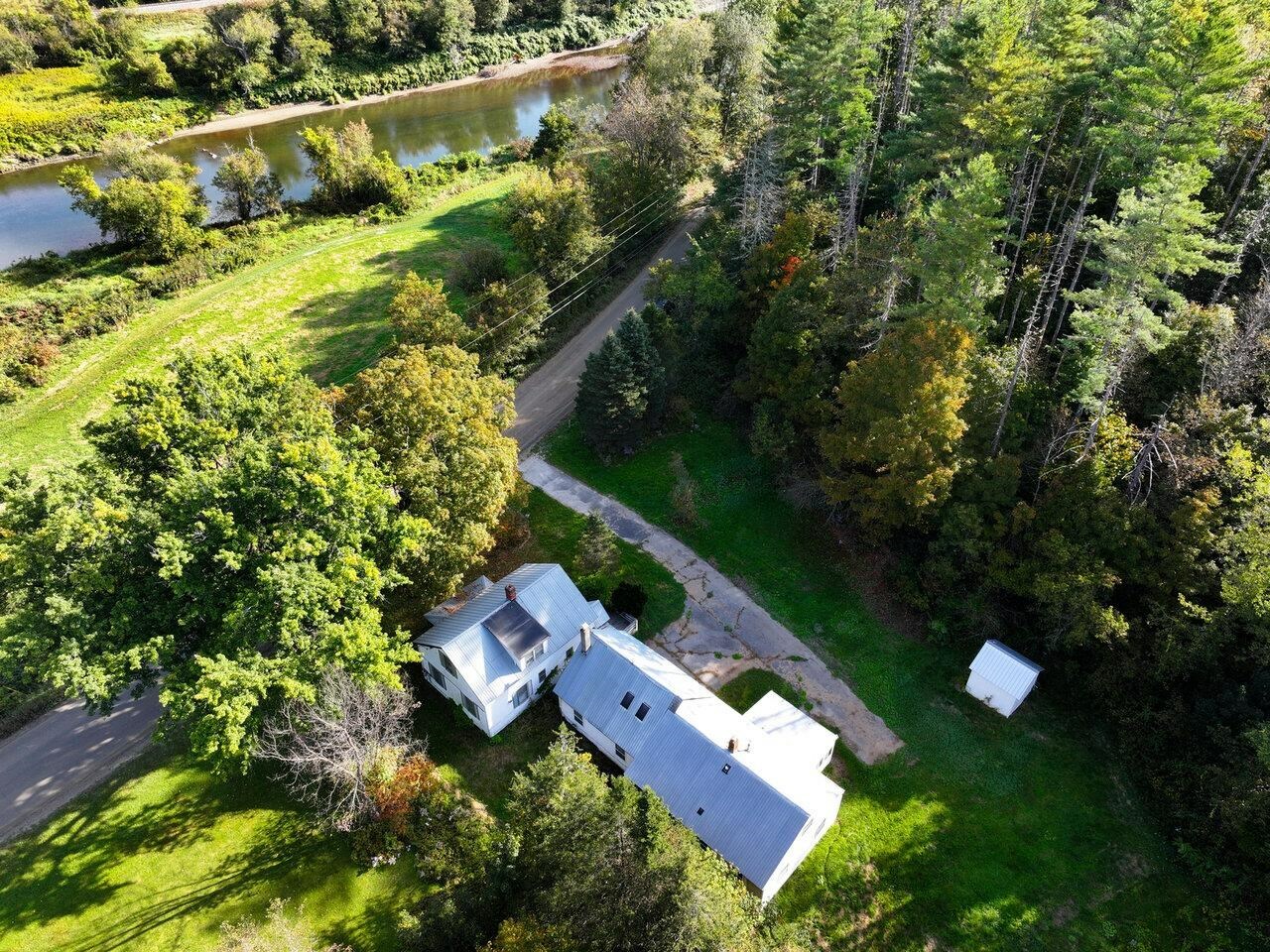 Property Photo:  2146 River Road  VT 05602 