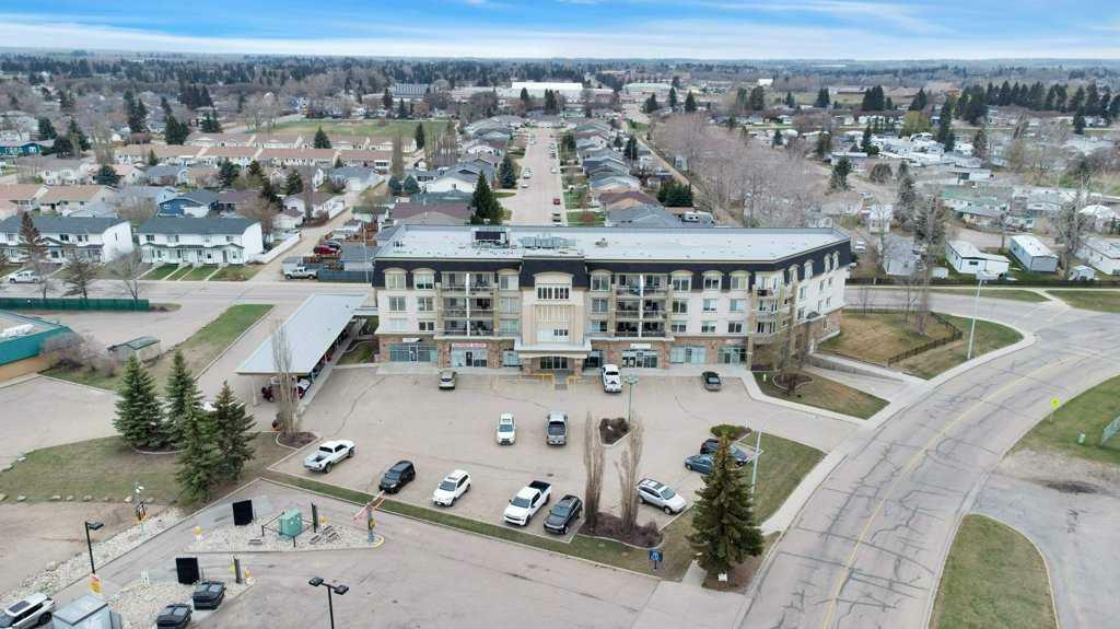 Property Photo:  4425 Heritage Way 306  AB T4L 2P4 