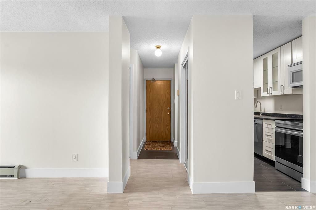 Property Photo:  325 Kingsmere Boulevard 103  SK S7J 4J6 