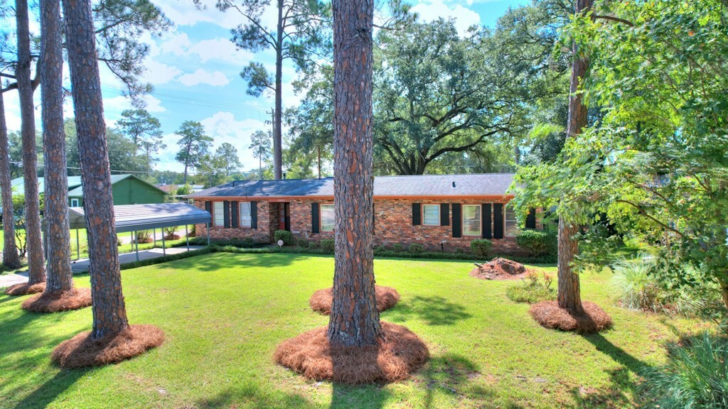 Property Photo:  1122 Gary Avenue  GA 31707 