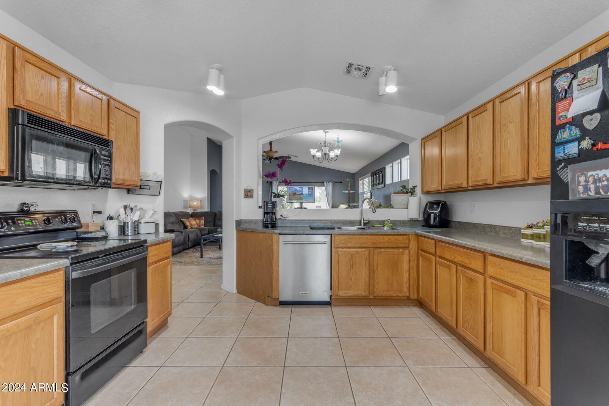 Property Photo:  10300 E Trailhead Court  AZ 85118 