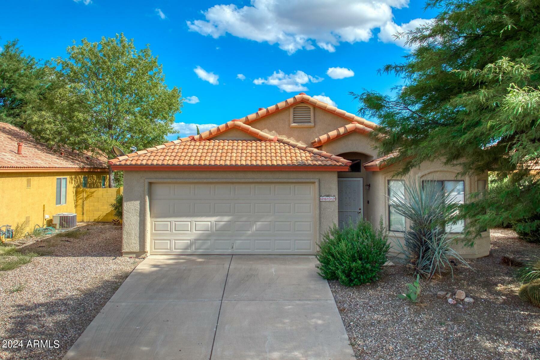 Property Photo: 4652 Calle Vista AZ 85635