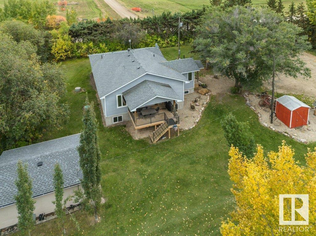 Photo de la propriété:  27224 Twp Road 510  AB T7Y 1H5 