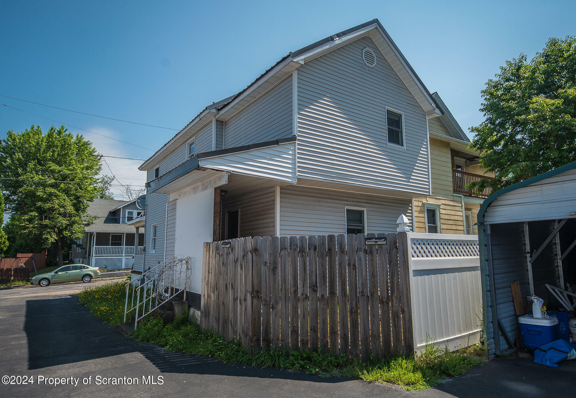 Property Photo:  116 8th Avenue  PA 18407 