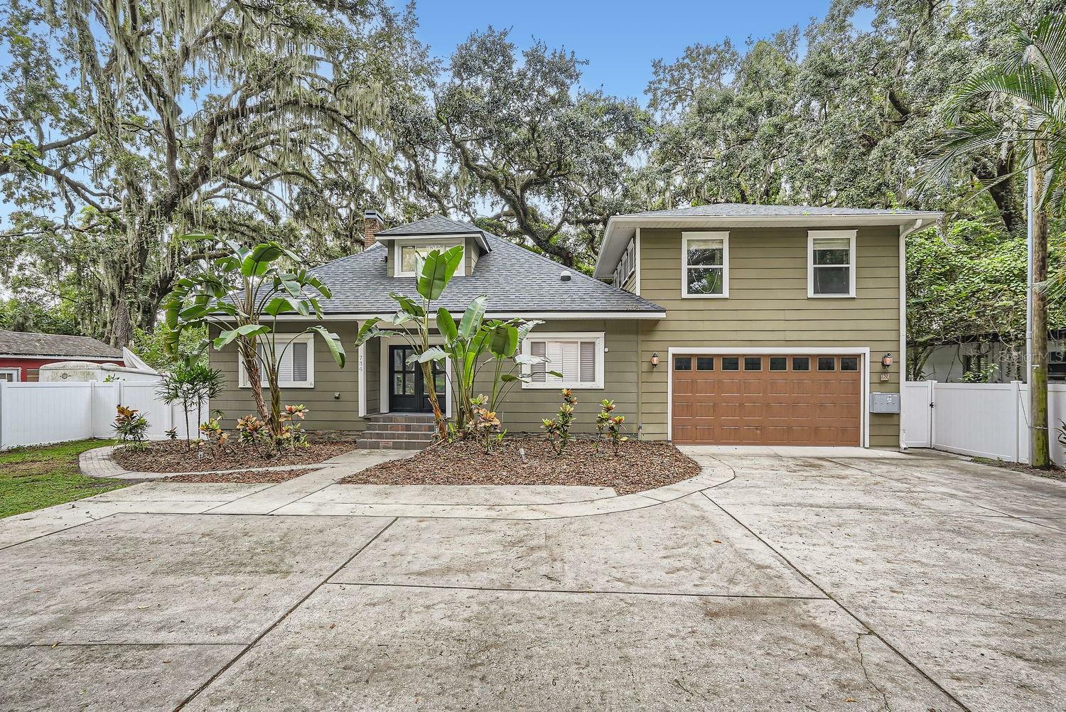 Property Photo:  734 S Mills Avenue  FL 32801 