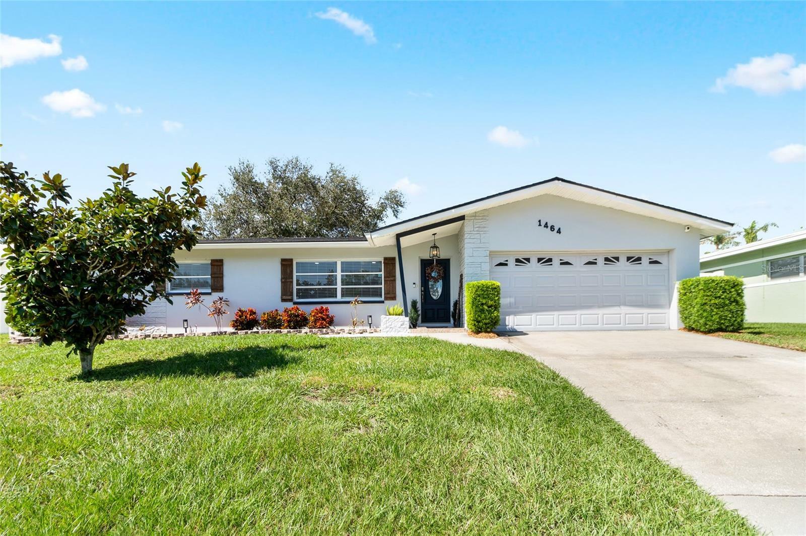 Property Photo:  1464 S Evergreen Avenue  FL 33756 