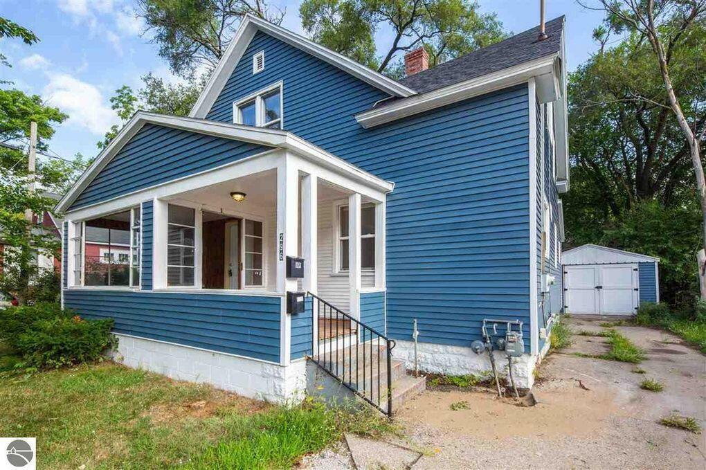 Property Photo:  296 W Larch Avenue  MI 49441 