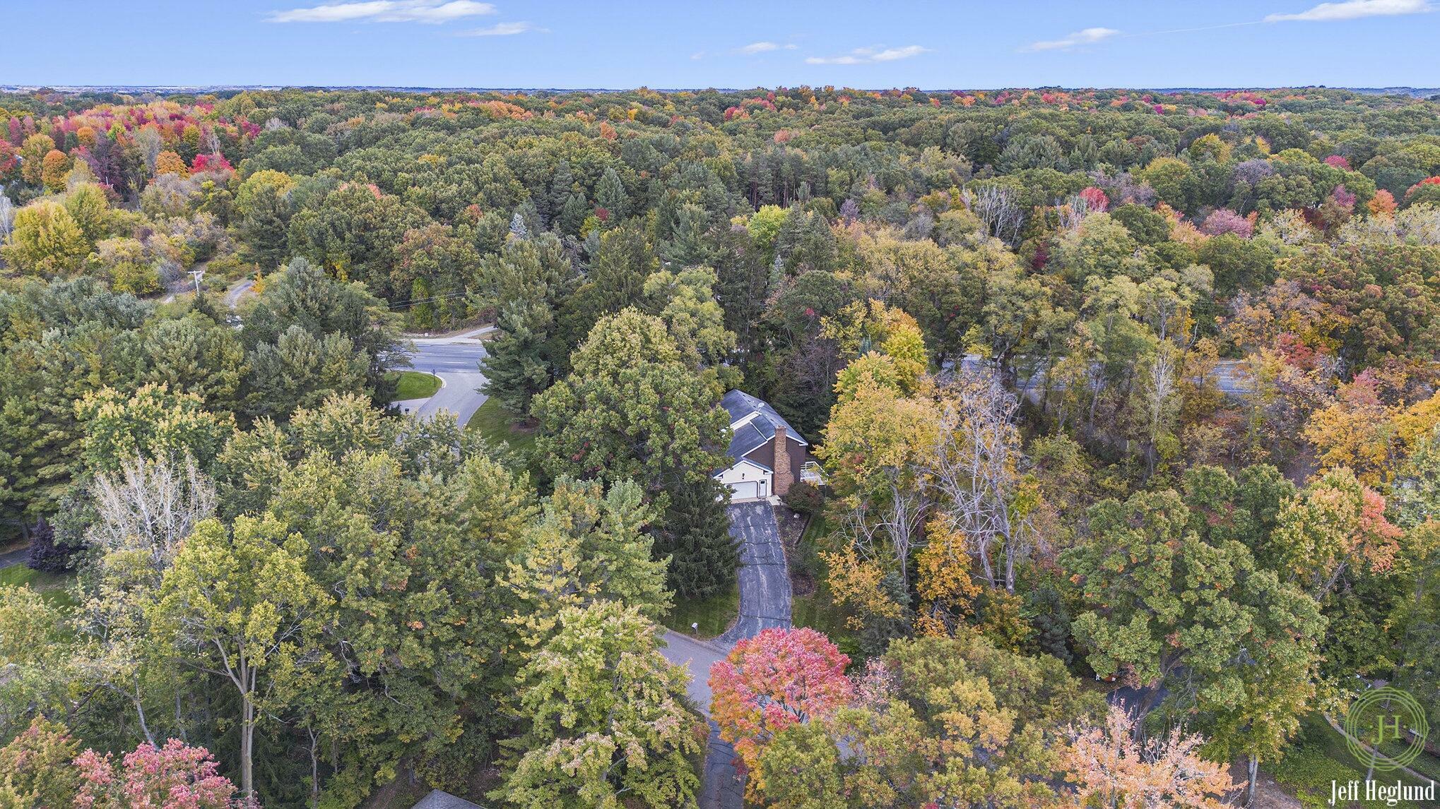 Property Photo:  1870 Forest Shores Drive SE  MI 49546 