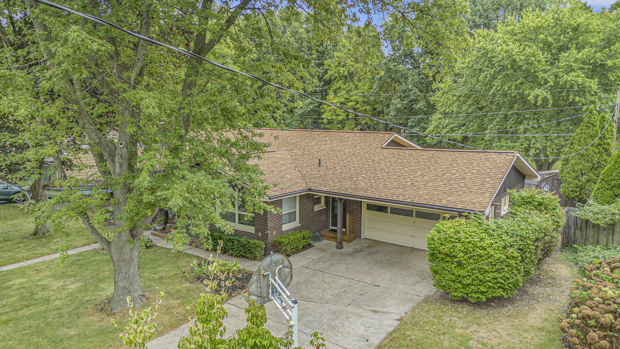 Property Photo:  2833 Marilyn Drive  MI 49085 