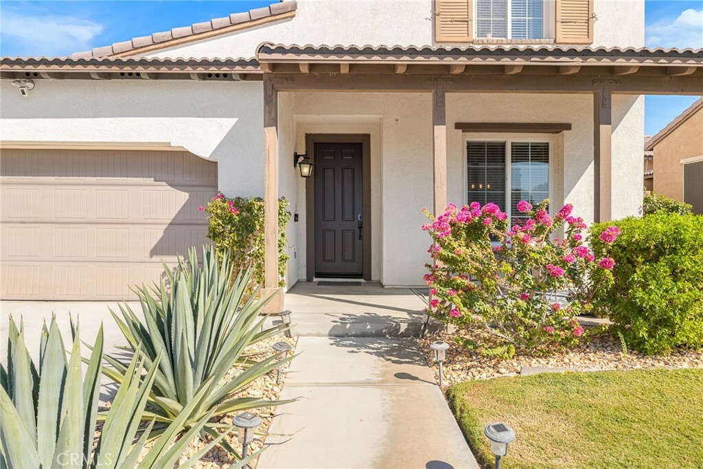 Property Photo:  84066 Olona Court  CA 92203 