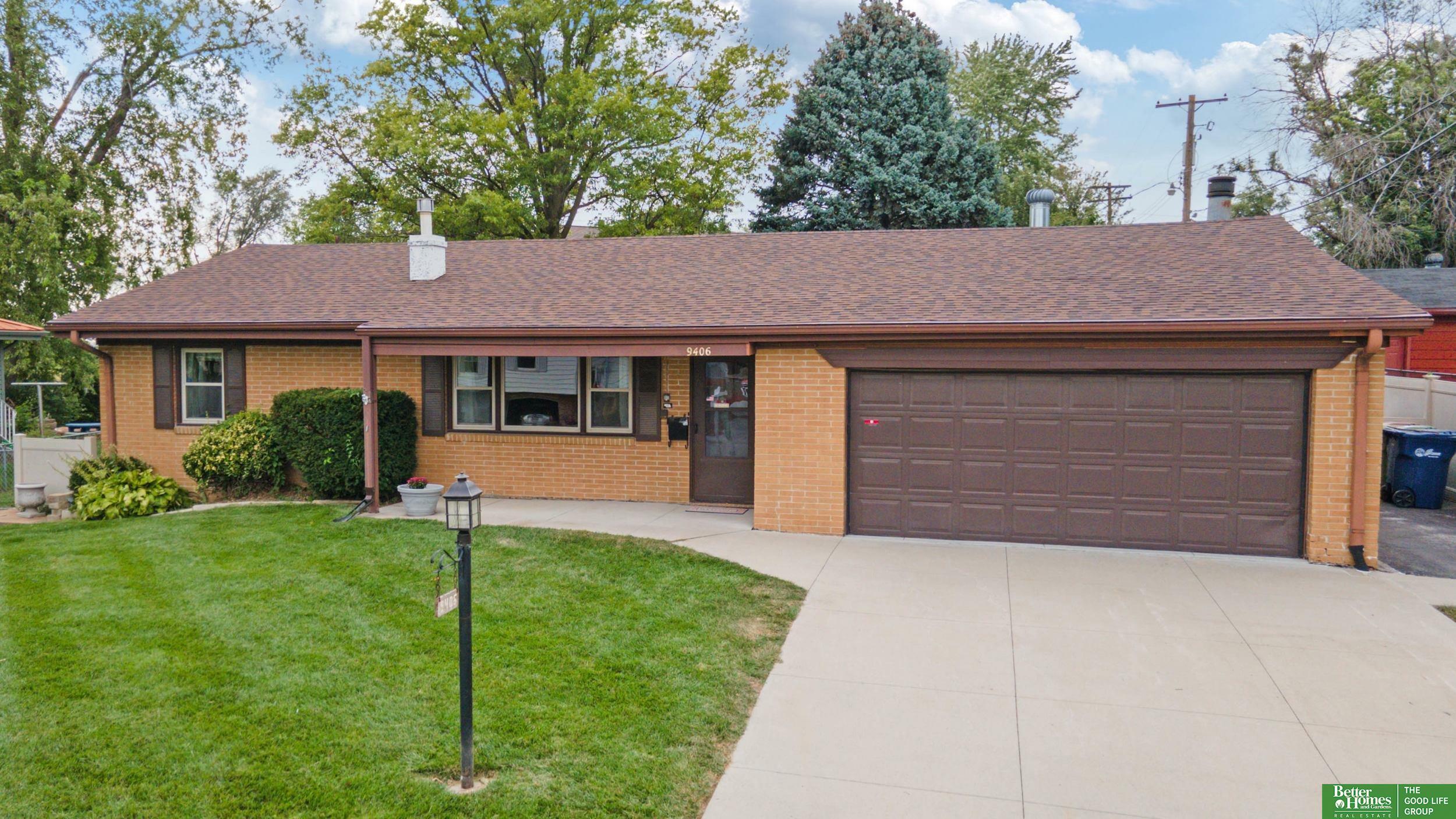 9406 Briarwood Lane  Bellevue NE 68147 photo