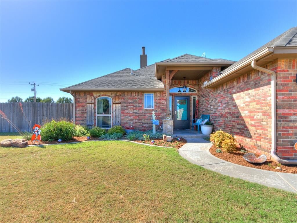 Property Photo:  3200 Topaz Meadows Court  OK 73078 