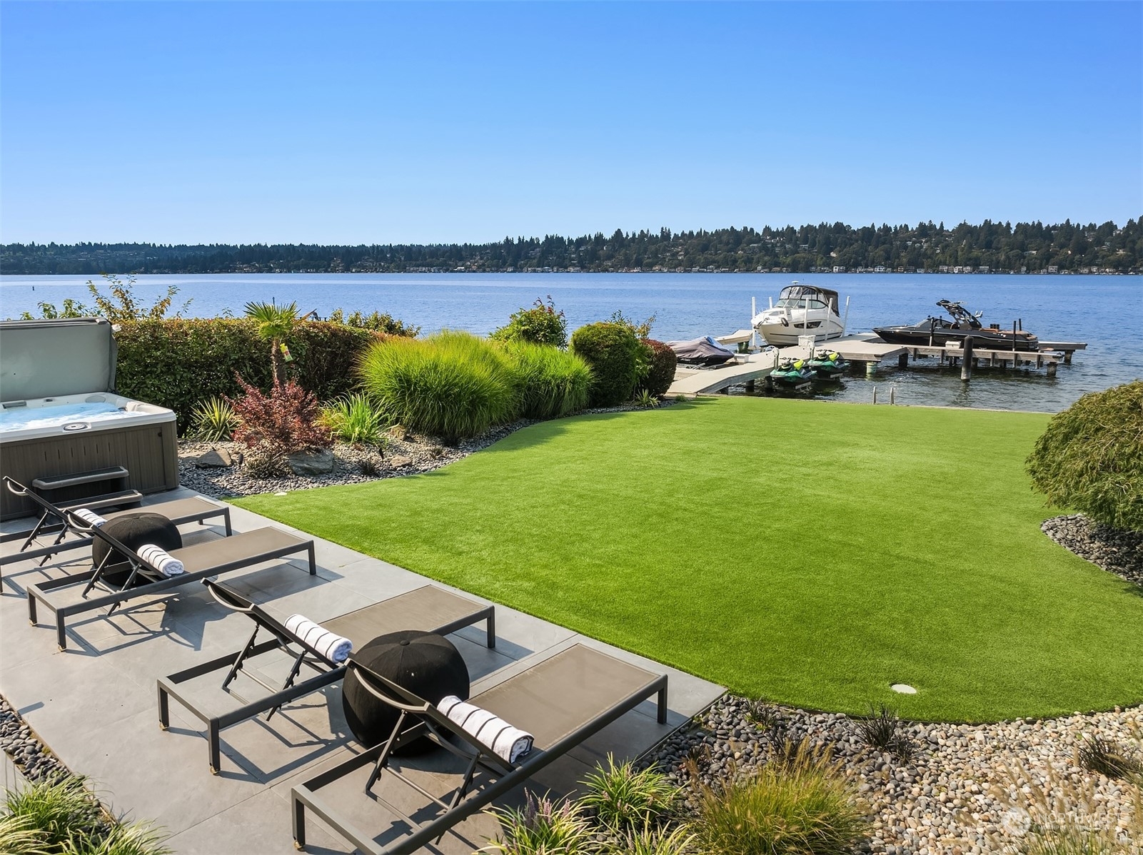 Property Photo:  13251 Holmes Point Drive NE  WA 98034 