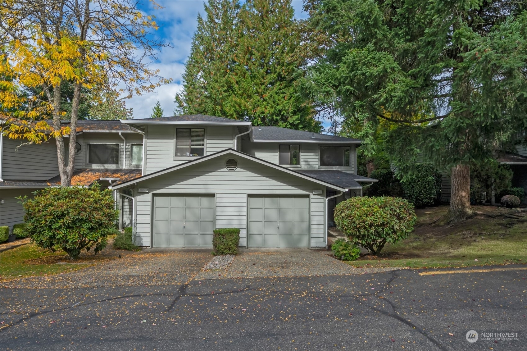 Property Photo:  15932 NE 42nd Court 16D  WA 98052 