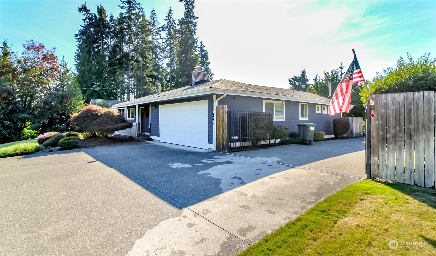 Property Photo:  11804 110th Avenue E  WA 98374 