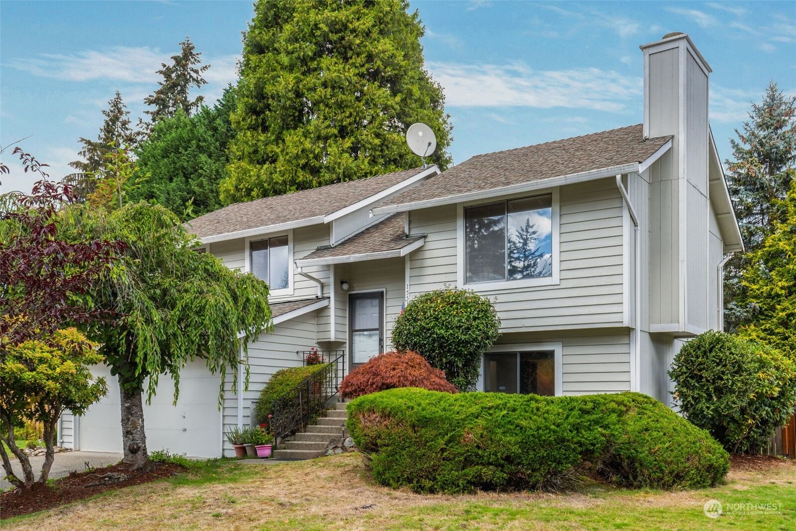 Property Photo:  15518 SE 178th Place  WA 98058 