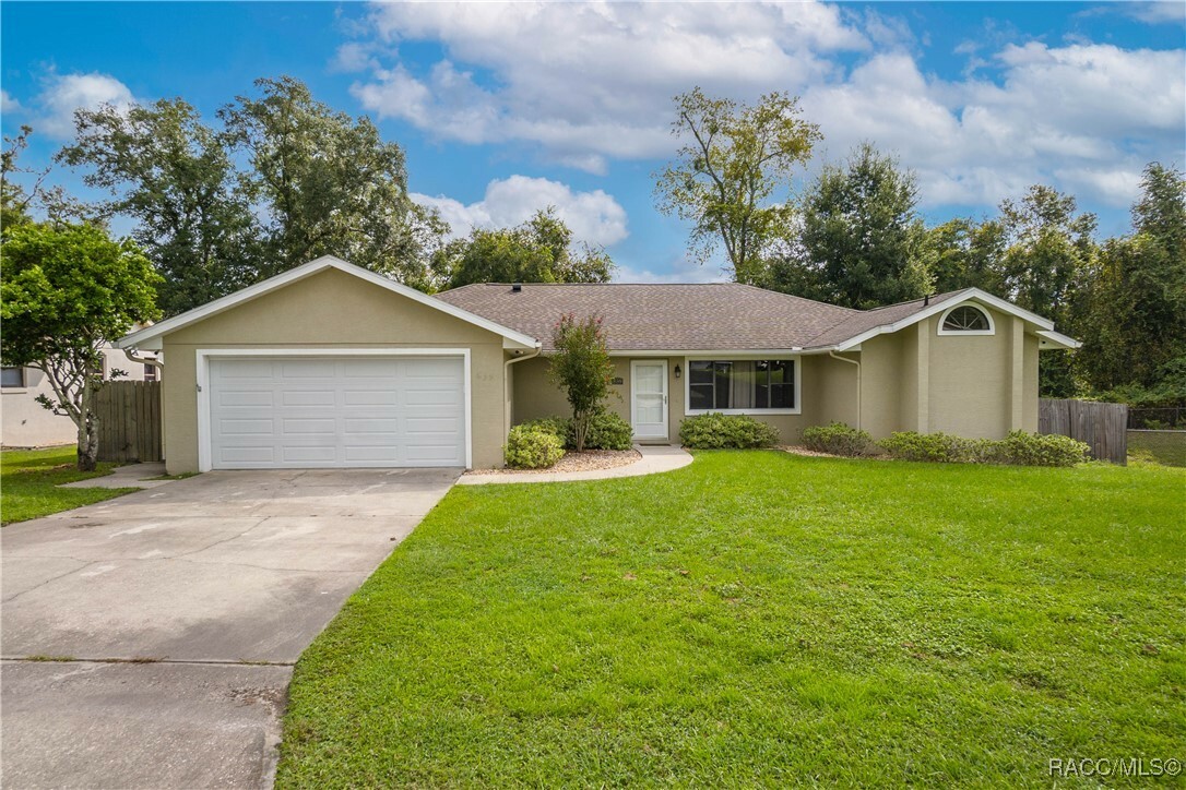 Property Photo:  839 Sweet Pine Point  FL 34452 