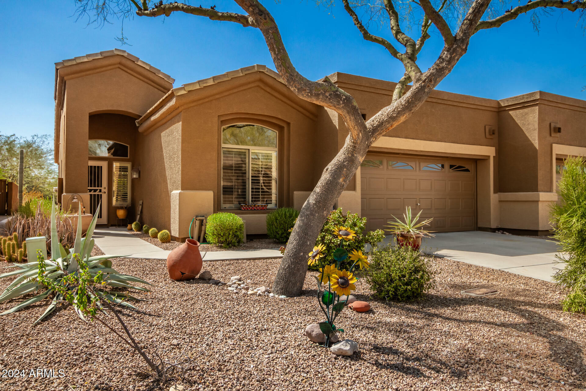 Property Photo:  7179 E Palo Brea Drive  AZ 85118 