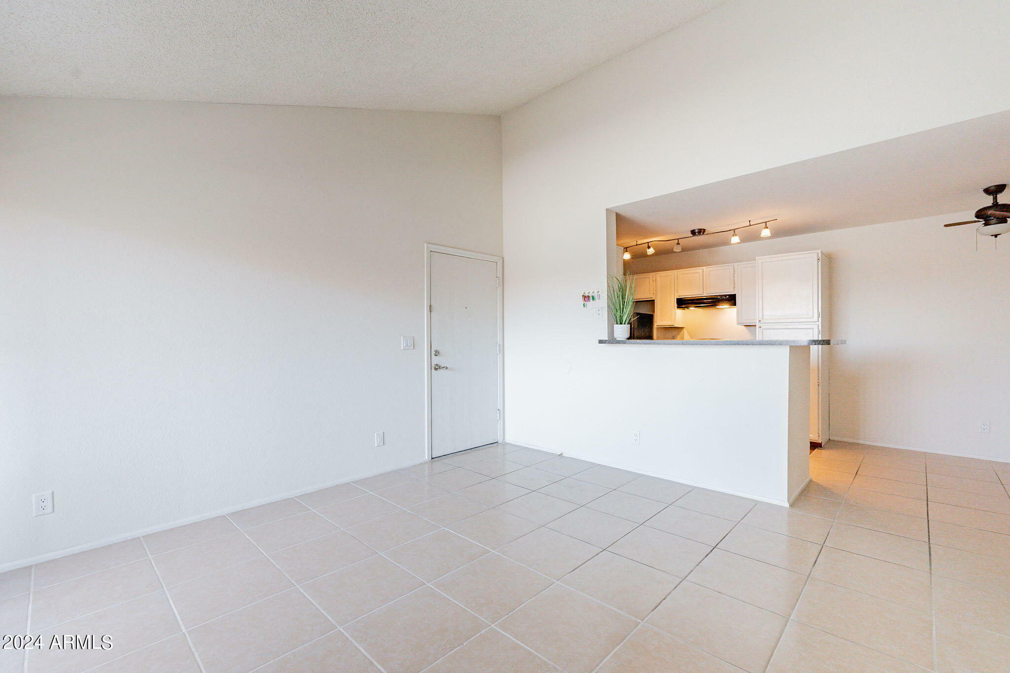 Property Photo:  623 W Guadalupe Road 287  AZ 85210 