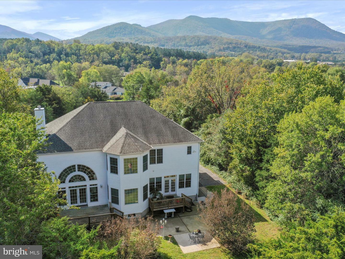 Property Photo: 103 Southern Drive VA 22657