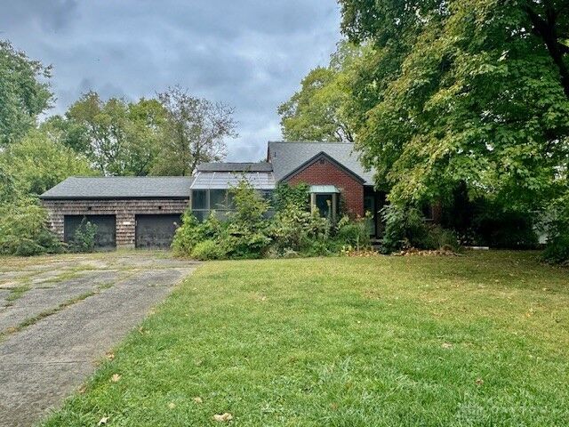 Property Photo: 2725 Stonequarry Road OH 45414