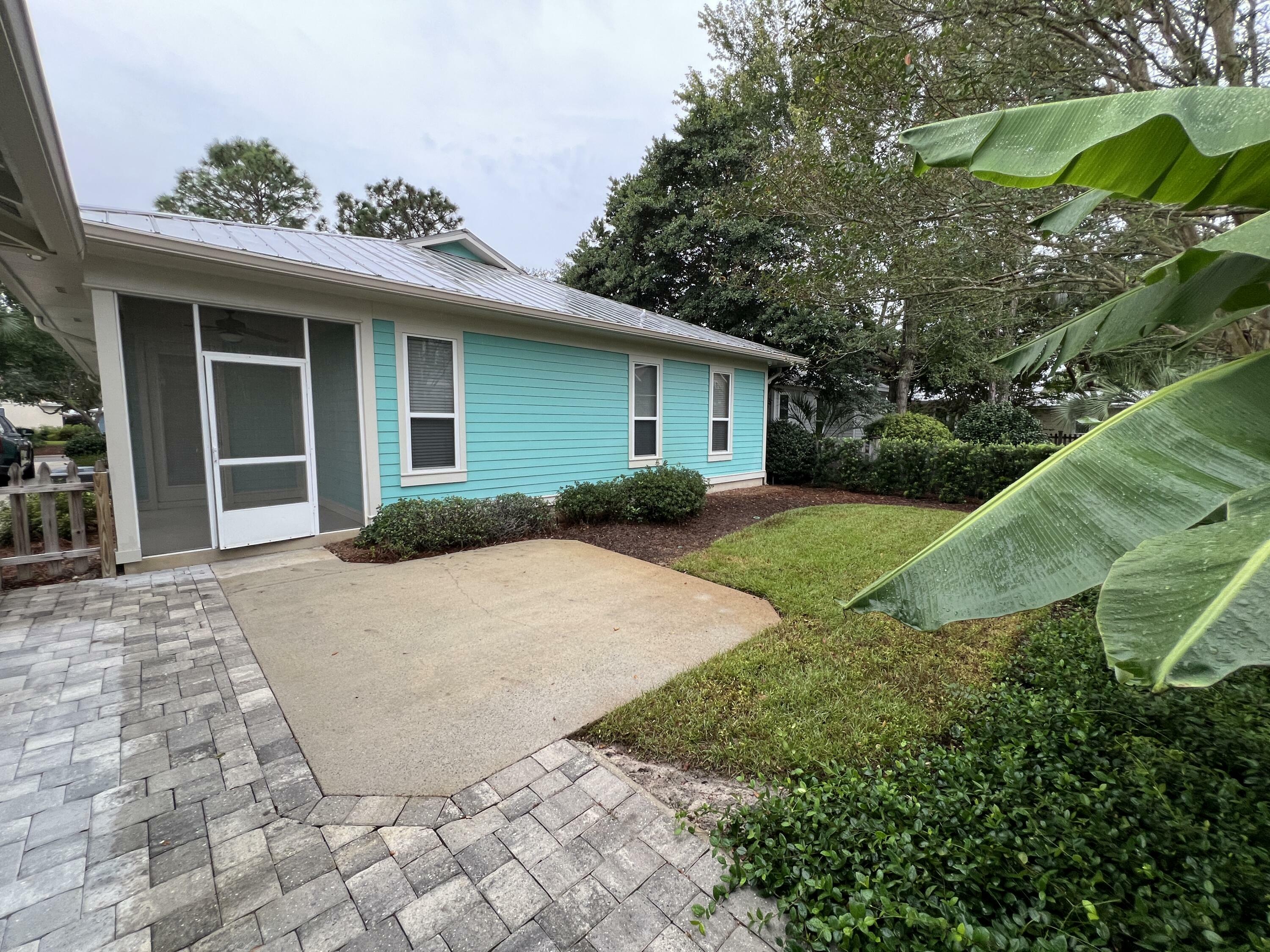 Property Photo:  2005 Crystal Lake Drive  FL 32550 