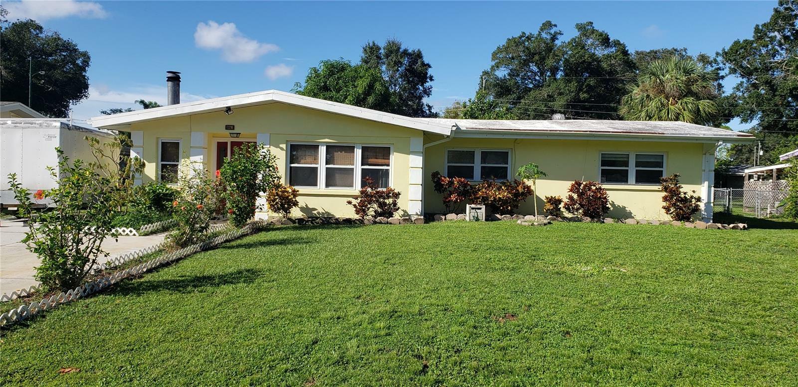 Property Photo:  2005 Chrysler Avenue  FL 34234 