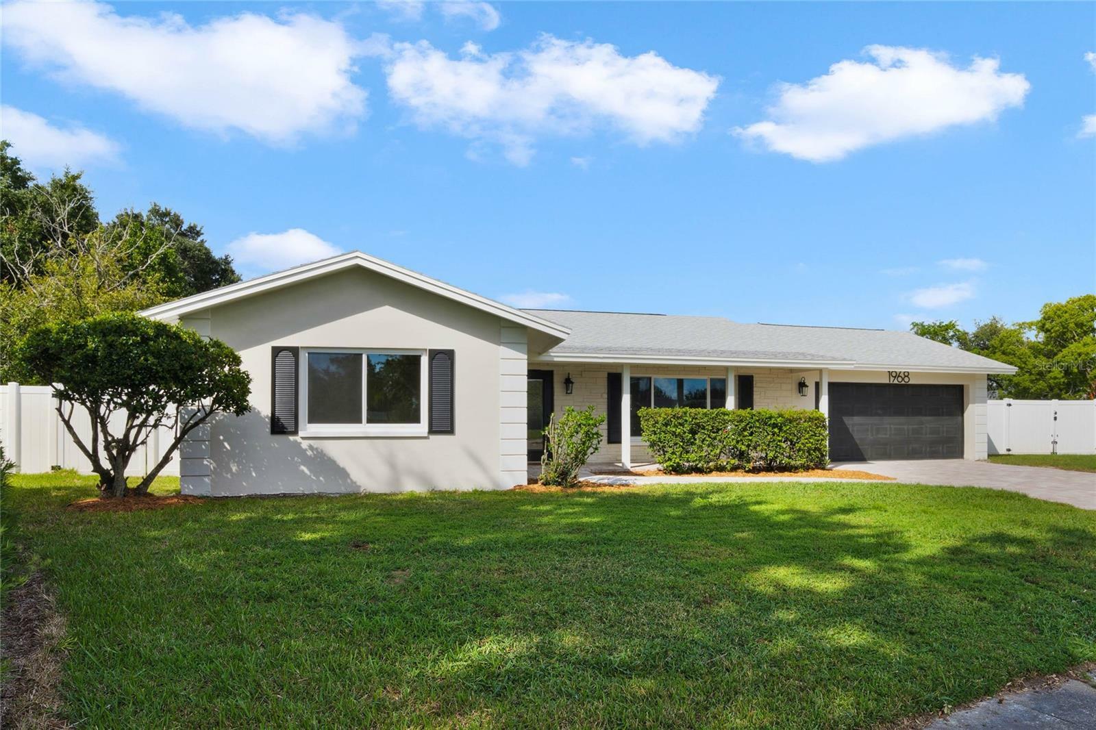 Property Photo:  1968 King Arthurs Court  FL 32792 