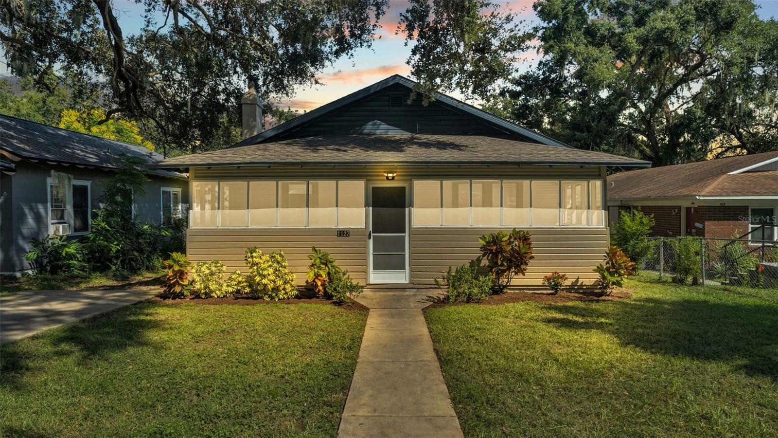 Property Photo:  1127 N Stella Avenue  FL 33805 