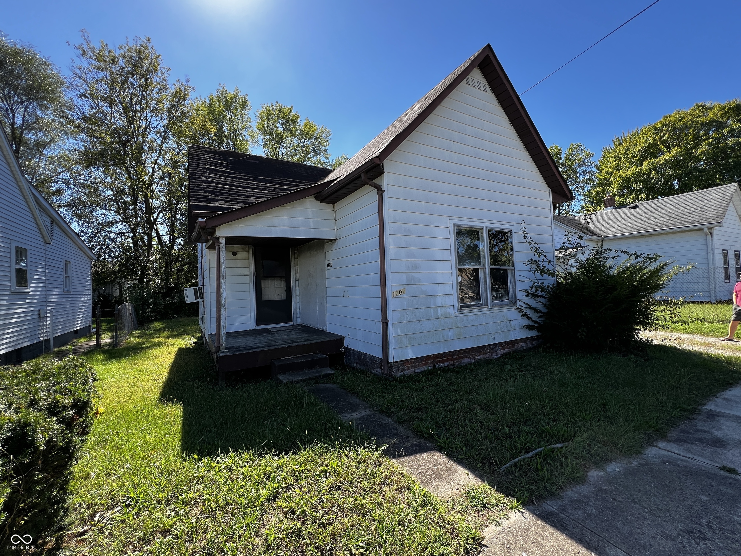 Property Photo:  1207 10th Street  IN 47201 