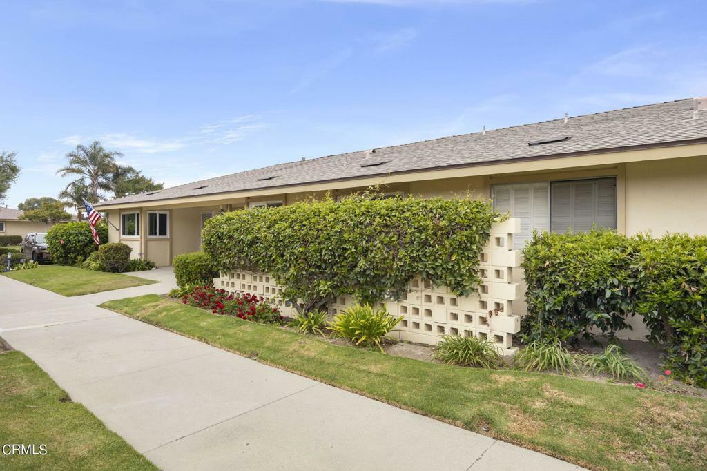 Property Photo:  109 E Elfin Green  CA 93041 