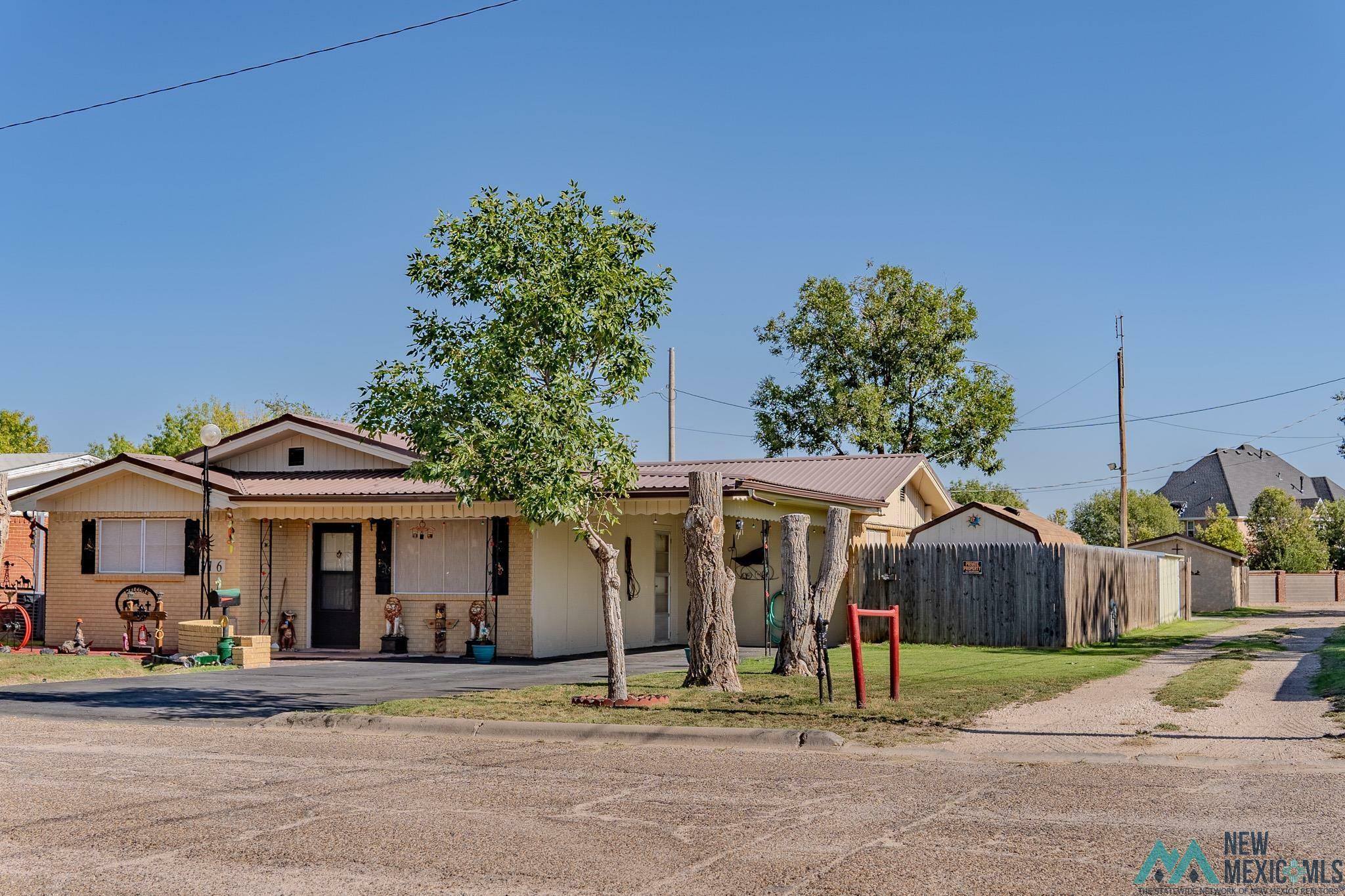 Property Photo:  316 E 11th Street  NM 88130 