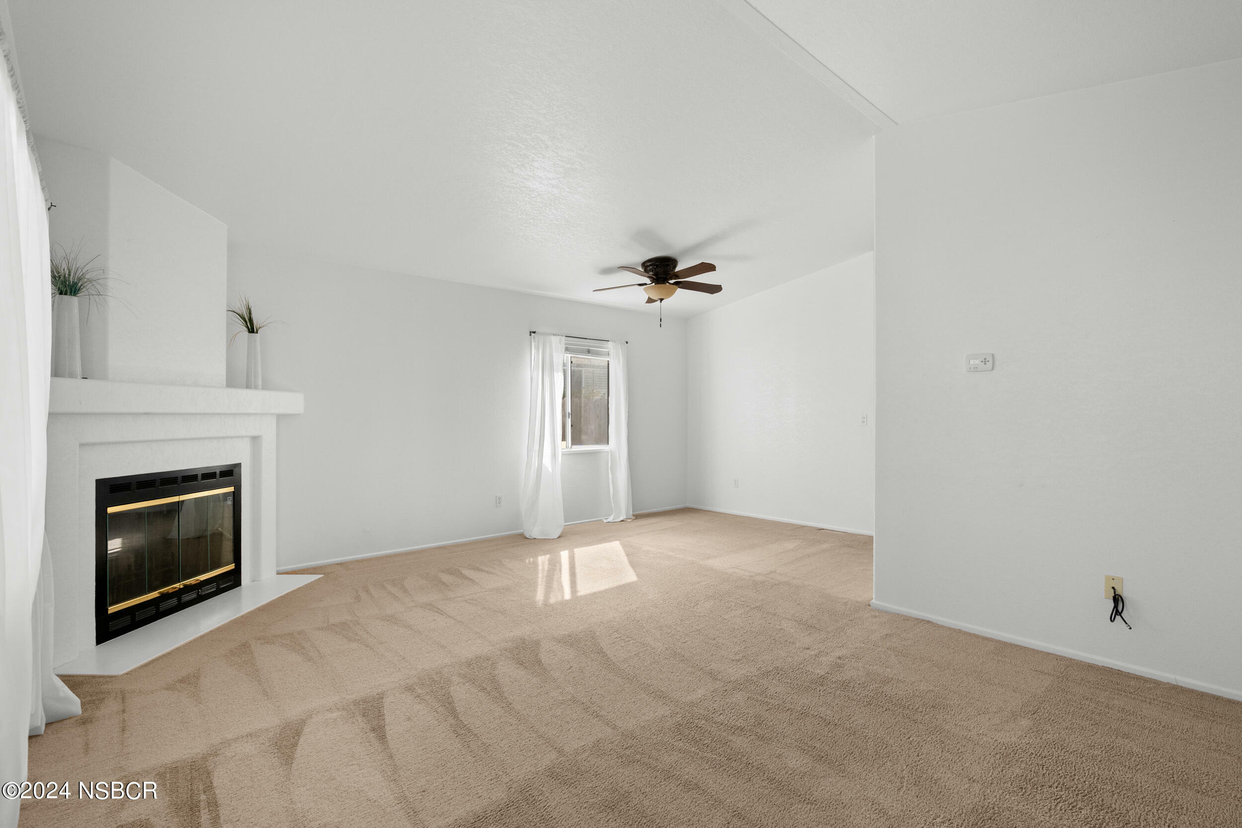 Property Photo:  906 Vista Del Sol  CA 93458 