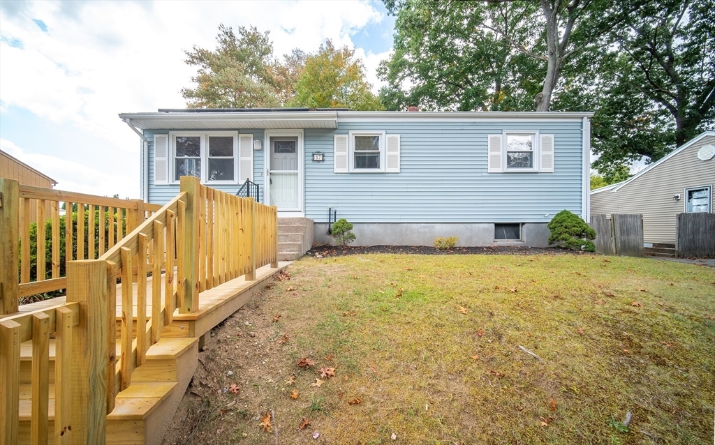 Property Photo: 17 Kingman Ave MA 01028