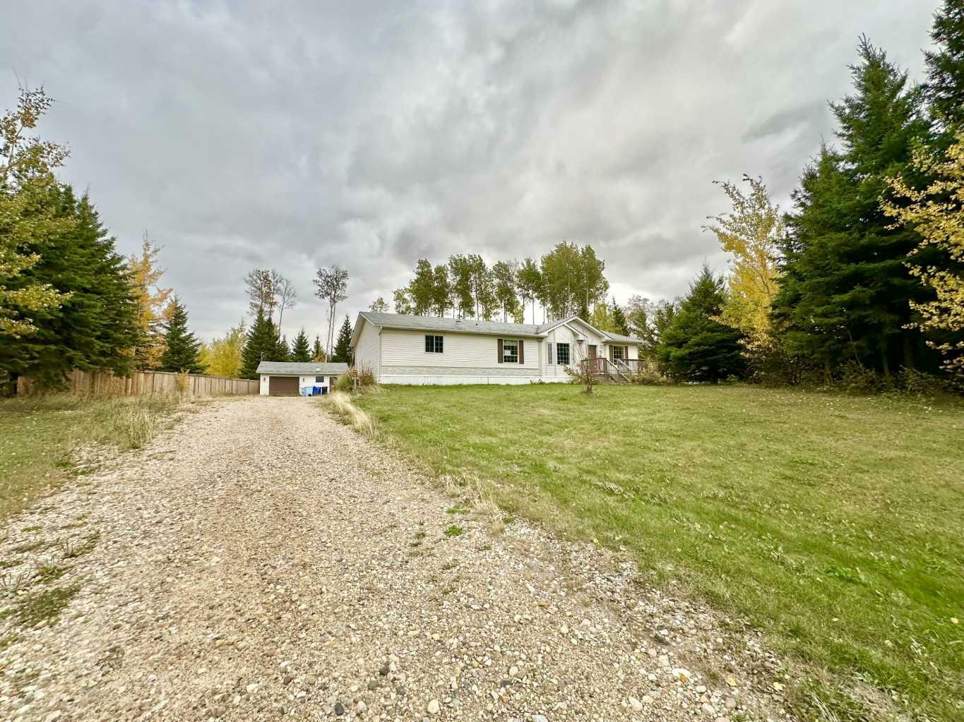 Property Photo:  183 Hopegood Drive  AB T0P 1J0 