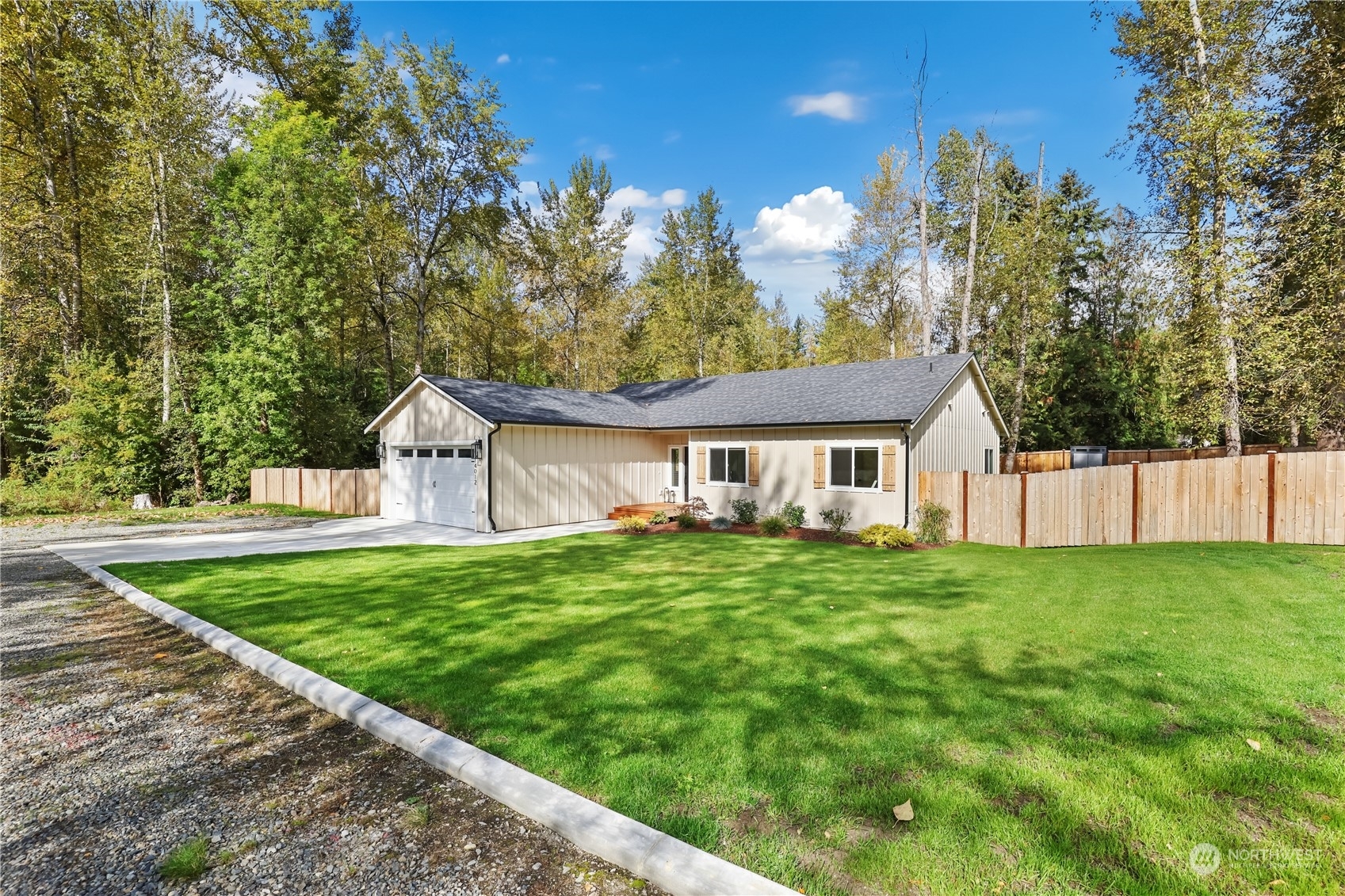 Property Photo:  14012 94th Avenue E  WA 98373 