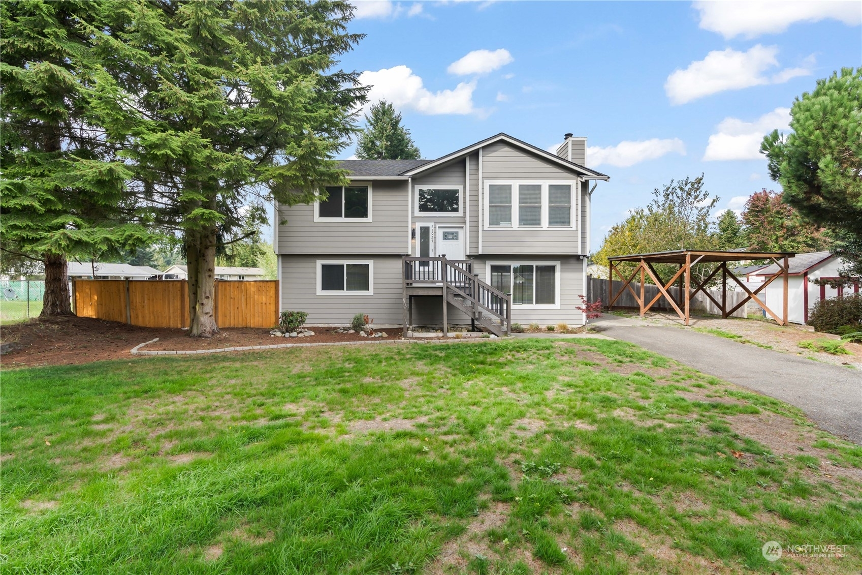 Property Photo:  21927  121st Street Ct E  WA 98391 