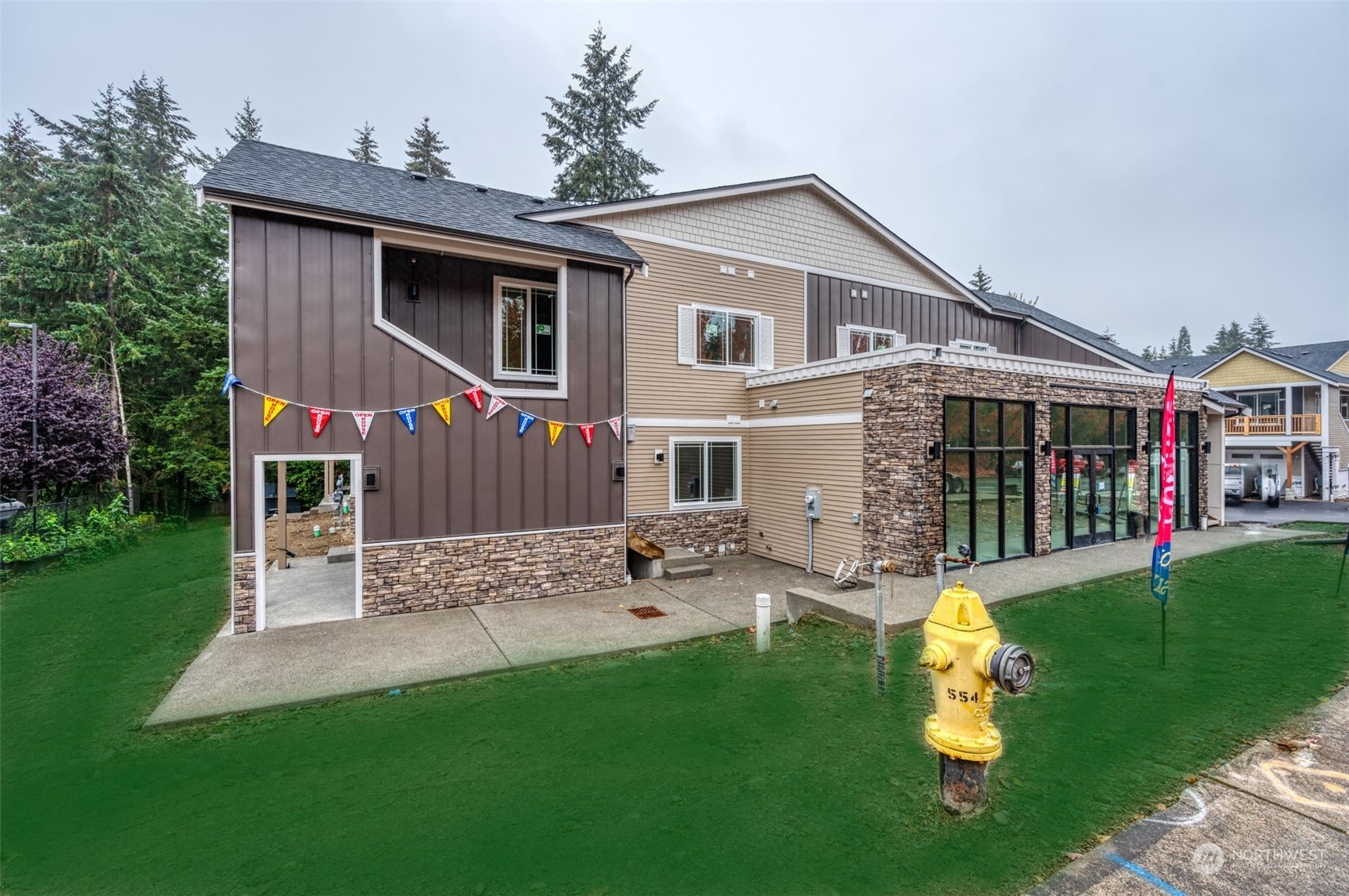 Property Photo:  4002 10th Street SE B-203  WA 98374 