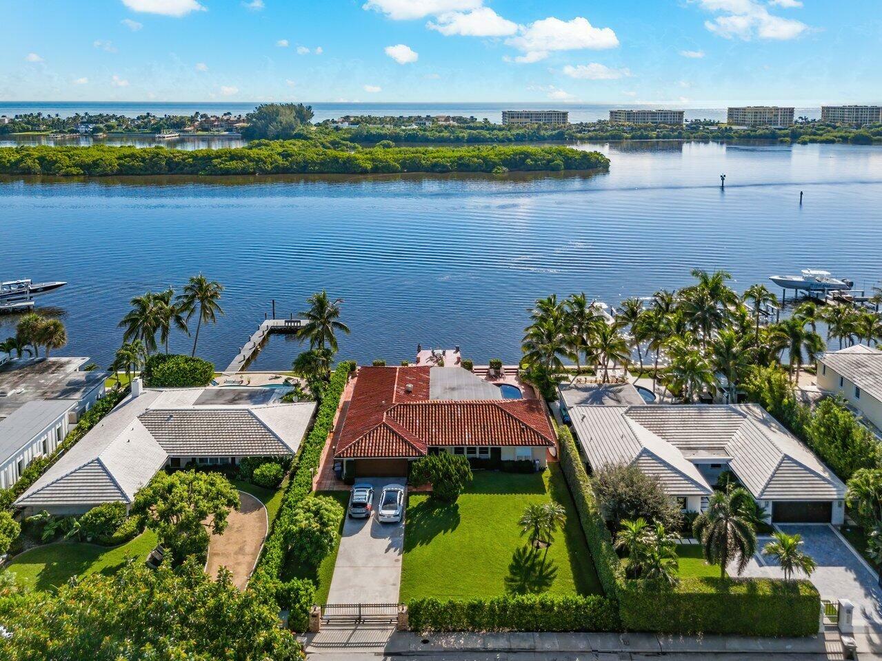Property Photo: 7932 Flagler Court FL 33405