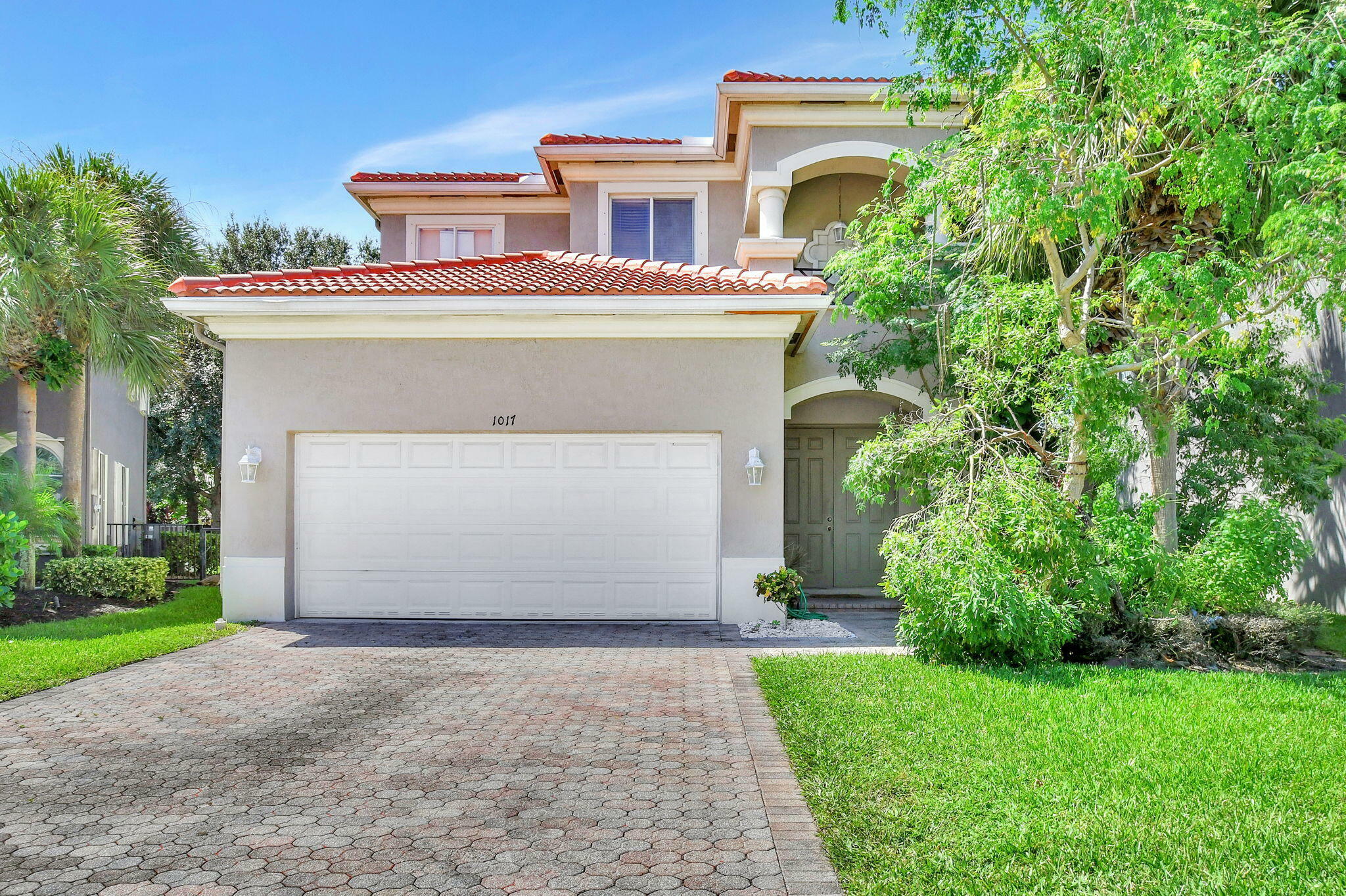 Property Photo:  1017 Grove Park Circle  FL 33436 