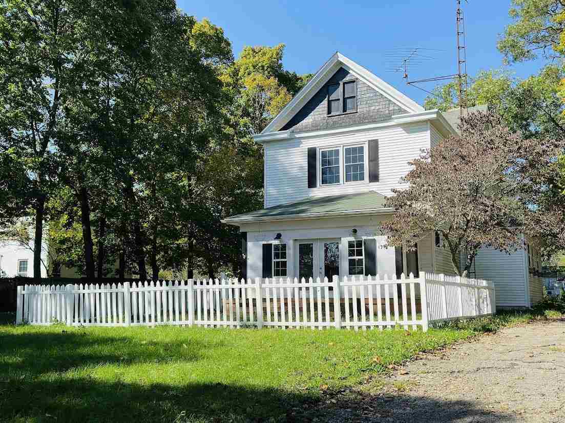 Property Photo:  1300 Chester Boulevard  IN 47374 