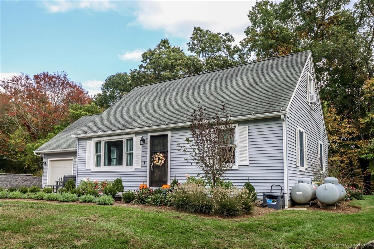 Property Photo:  11 Pleasant View Drive  CT 06777 