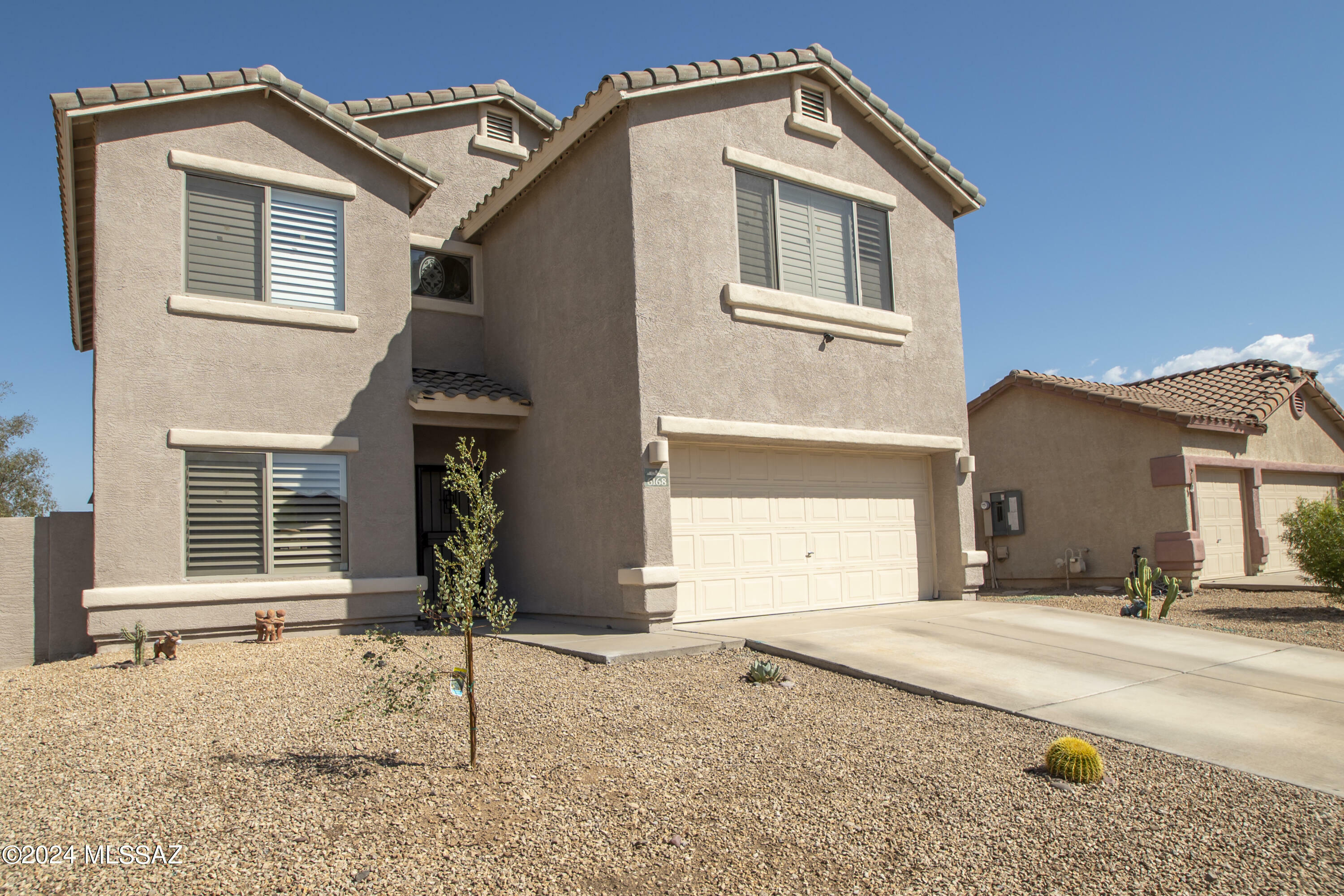 Property Photo:  6168 W Koch Place  AZ 85743 