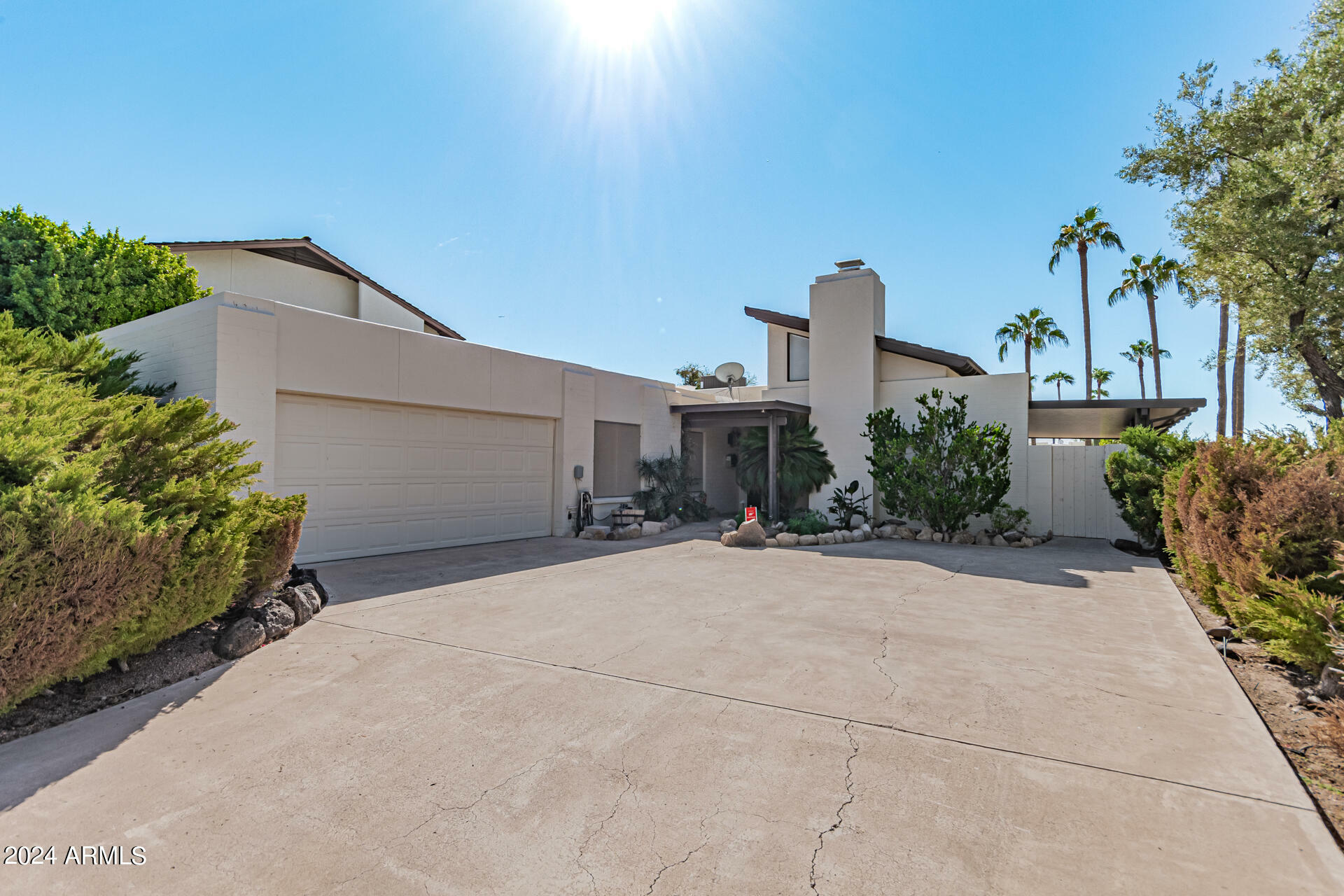 Property Photo:  7701 E Palm Lane  AZ 85257 